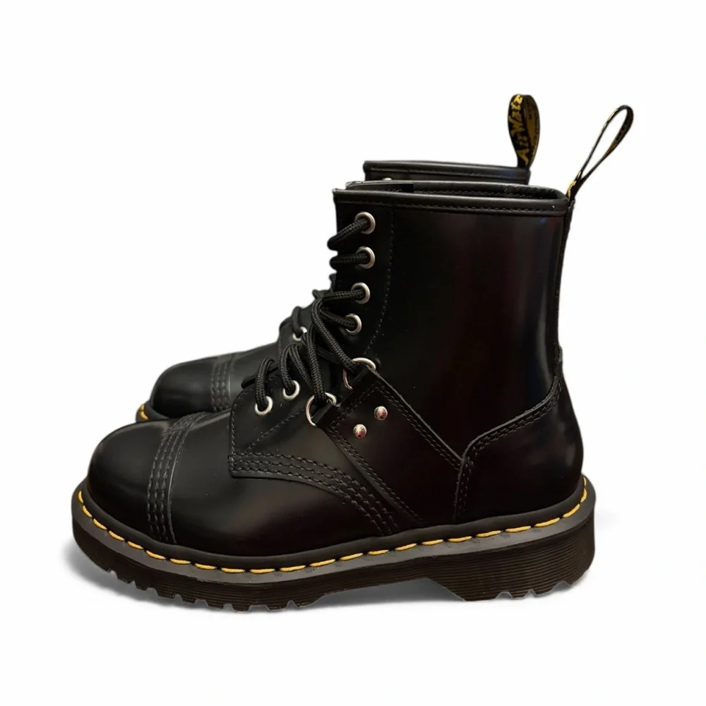 Dr. Martens 1460 Hardward Smooth Leather Black Boots with Hardware Detail. NWOB